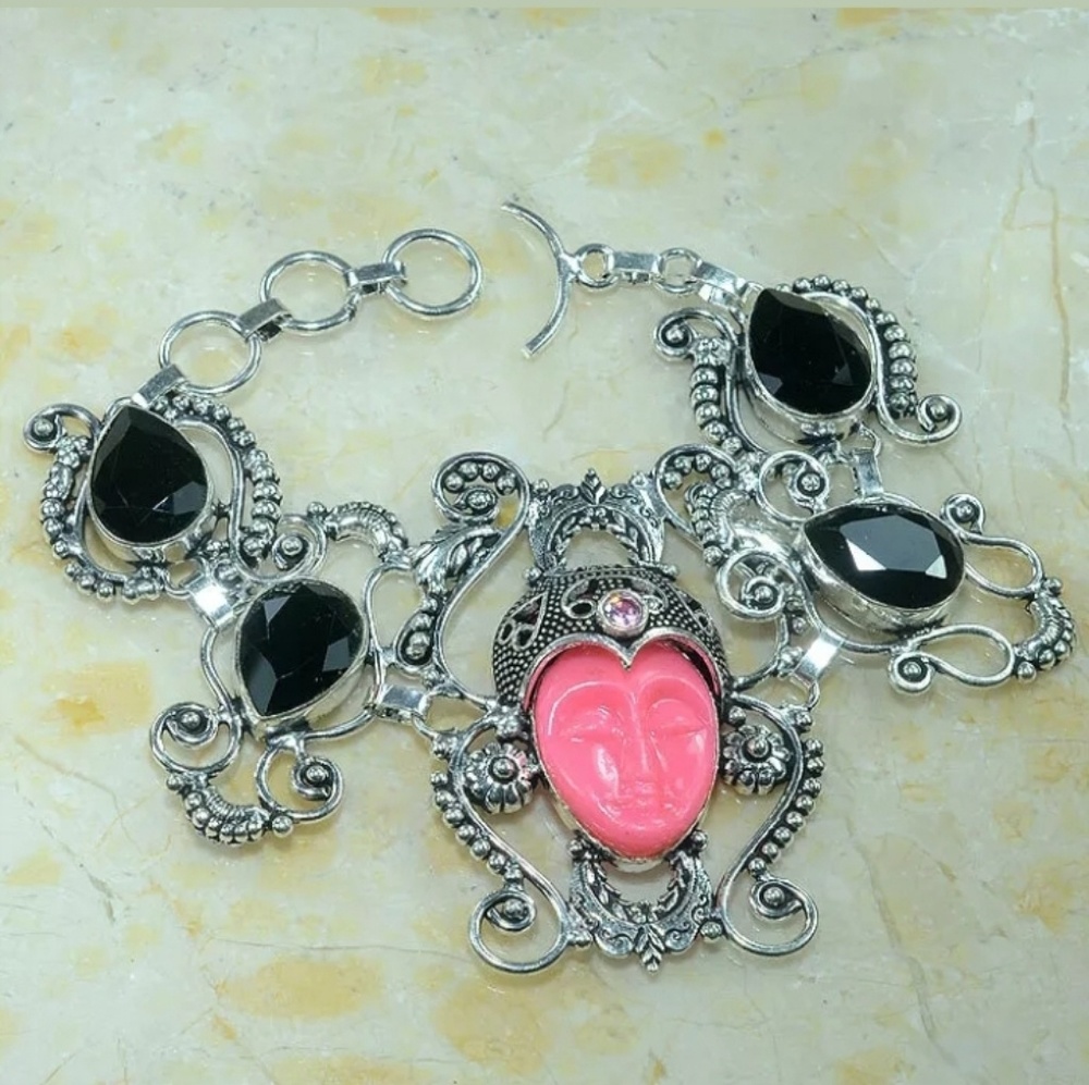 New Carved Pink Goddess Face Black Onyx Silver Bracelet.